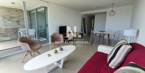 Vende Apartamento Con 2 Dormitorios En Mansa.