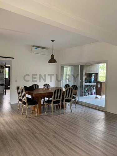 Venta Nueva Casa 4 Amb Con Jardín Y Pileta En Barbarita