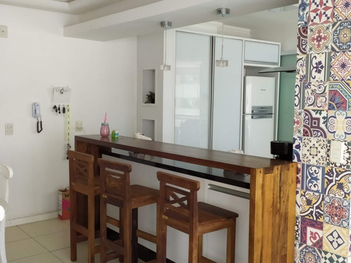 Imagem 8 de 14 de Balneário Camboriu Apt Com 3 Suítes, 1 Lavabo, 1 Por Andar,