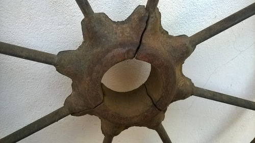 Antigua Rueda De Maquina Agricola 40 Cm Carretilla Zorra