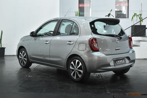 Imagen 3 de 10 de Nissan March 1.6 Advance Pure Drive 2017 Color Gris Gnc