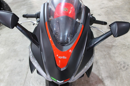 Imagen 2 de 11 de Aprilia Rs 660 2022