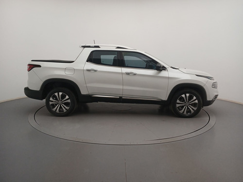 Fiat Toro 2.0 16V TURBO DIESEL VOLCANO 4WD AT9