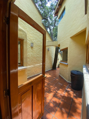 Imagen 21 de 30 de Casa Estilo Mexicano Contemporáneo En Jardines En La Montaña