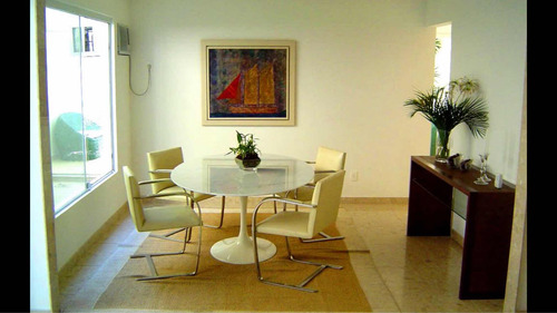Linda Casa Em São Conrado