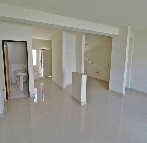 Imagen 5 de 6 de En Venta Townhouse En Villa Grial