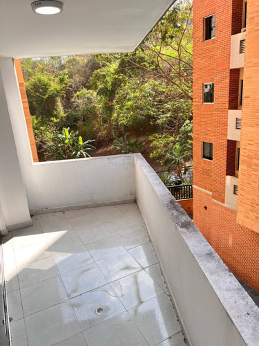 Alquiler De Apartamento En Urb. El Bosque Resd. Monticello Rp