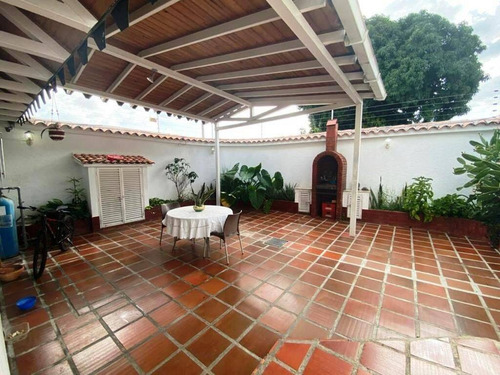 Eduardo Romero Vende Casa De Esquina En Trigal Norte 26767jg