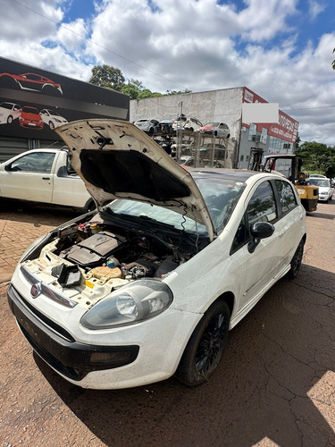 Sucata Fiat Punto 1.8 16v Etorq 2016 Para Retirada De Peças (Usado)