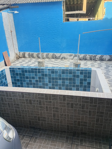 Vendo Duas Casas, Com Entradas Independentes