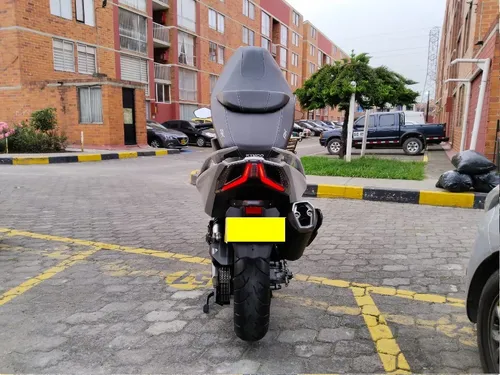 Kymco Maxiscooter Ak550
