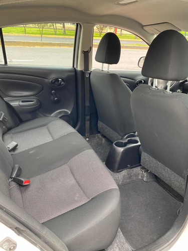 Imagen 10 de 15 de Nissan Versa 2019 1.6 Drive Mt