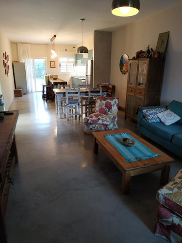 Imagen 6 de 15 de Casa - Barrio Parque Leloir