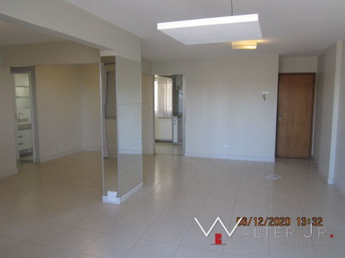 Apartamento Padrão Com 3 Quartos No Edifício Pamplona - Edificiopamplona-v