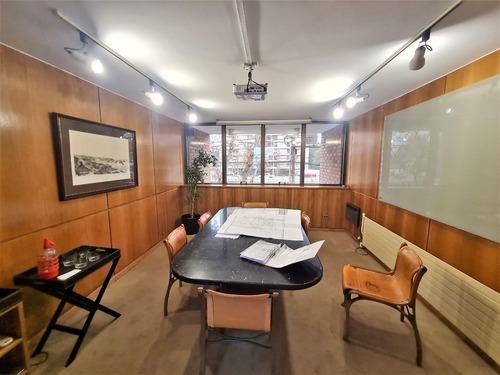 Edificio De Oficinas En Venta