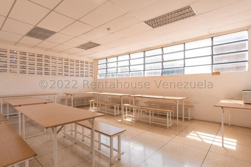 Edificio Industrial En Venta En La California Norte Mls #23-7537