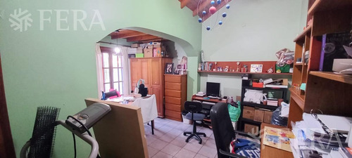 Imagen 18 de 19 de Venta Casa De 6 Ambientes Con Cochera Y Fondo Libre Con Piscina Y Quincho En Wilde (26900)