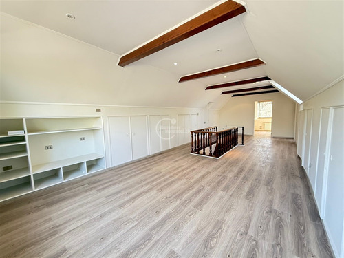 Casa En Arriendo Candelaria Goyenechea 5 Dorm + Servicio