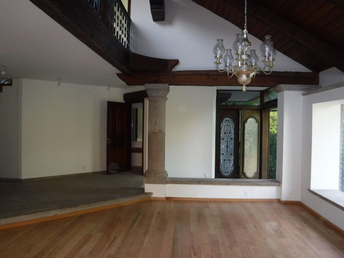 Casa Recien Remodelada A Una Cuadra De Monte Libano