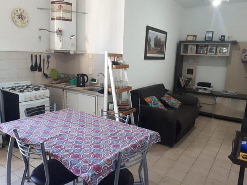 Imagen 4 de 9 de Departamento En Venta En La Plata
