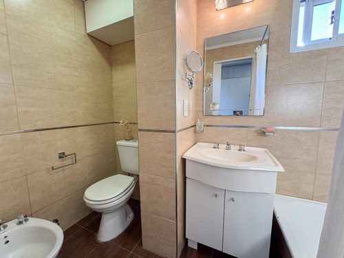 Departamento 3 Ambientes Con Dos Balcones Al Frente En Venta - Pringles 44 - Lanús Oeste
