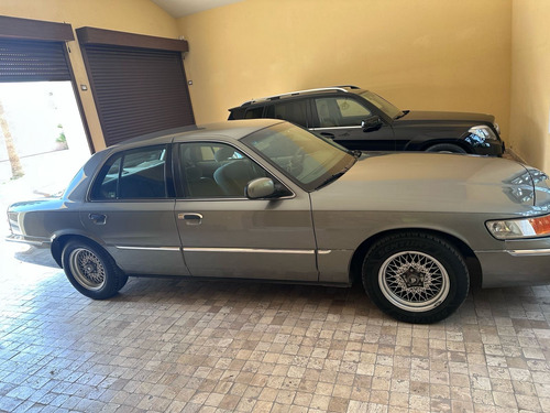 Ford Grand Marquis Ls Análogo At