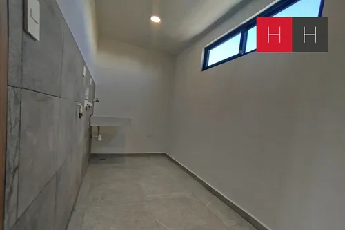 Casa En Venta En Lomas De Angelópolis Iii, Parque Nayarit