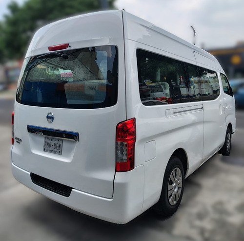 Nissan Urvan 2.5 15 Pas Amplia Aa Mt