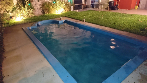 Casa Con Jardin, Pileta, Parrilla A 12 Cdas Estacion Merlo