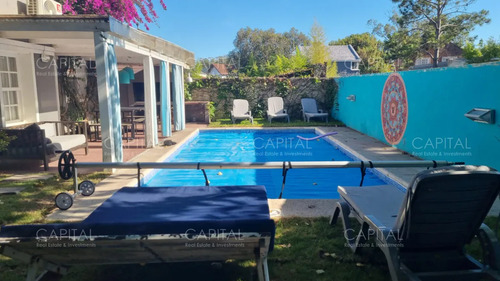 Casa De Cinco Dormitorios En Alquiler - En La Barra Punta Del Este