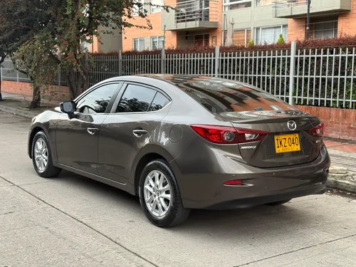Mazda 3 2.0 Prime
