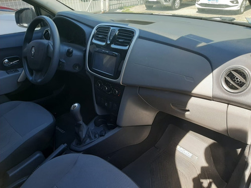 Renault Logan Expression 1.6 Nafta 2017 Ab378 Ver