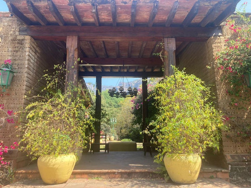 Casa En Venta En Tepoztlan