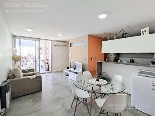 Imagen 1 de 12 de Pasco 1400 - 2 Dormitorios Con Patio En Venta En Rosario