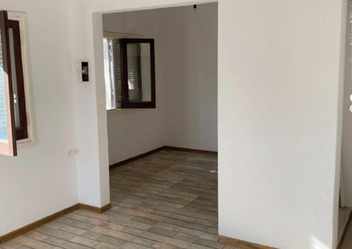 Casa En Venta - 3 Dormitorios 1 Baño - Pergamino