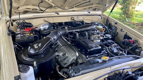 Toyota Land Cruiser Fj75