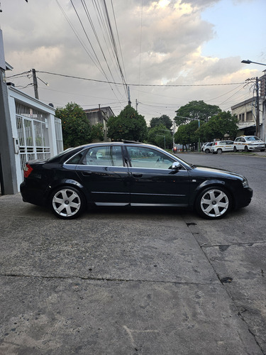 Audi S4 4.2 V8 Quattro