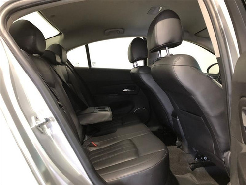 Imagem 8 de 13 de Chevrolet Cruze 1.8 Lt 16v