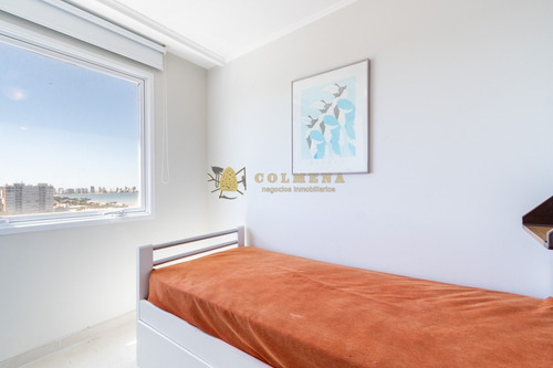 Apartamento De Tres Dormitorios Y Servicio En Venta Le Jardin- Ref: 4043