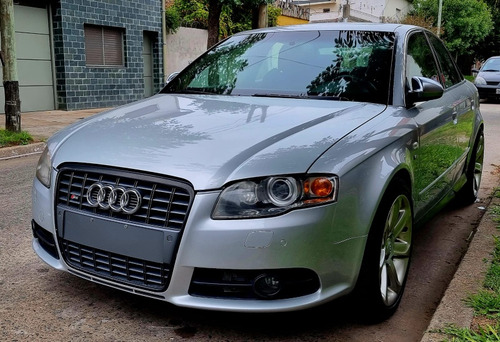 Audi S4 4.2 V8 Quattro