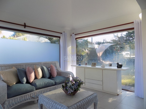 Muy Linda Casa En Venta, Punta Del Este- Ref: 59011