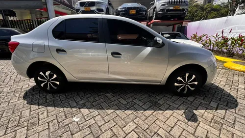 Renault Logan 1.6 Expression