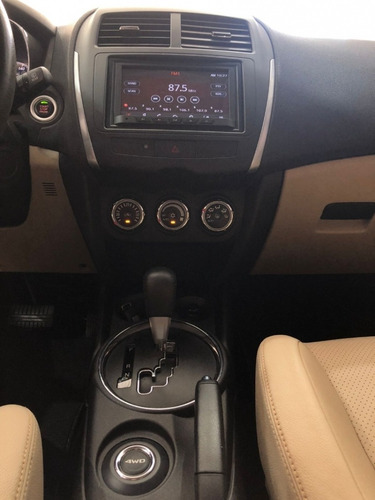 Imagem 8 de 12 de Mitsubishi Asx 2.0 4x2 16v Flex 4p Automatico