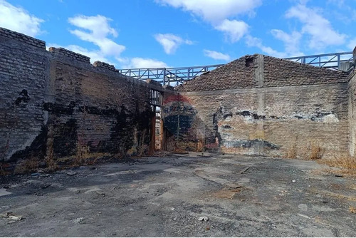 ¡terreno Comercial En Peñaflor, 2100 M²!