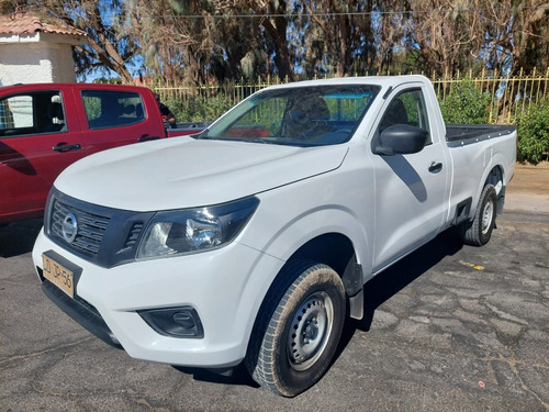 Nissan Np300 Cs 4x2 2.3tdi