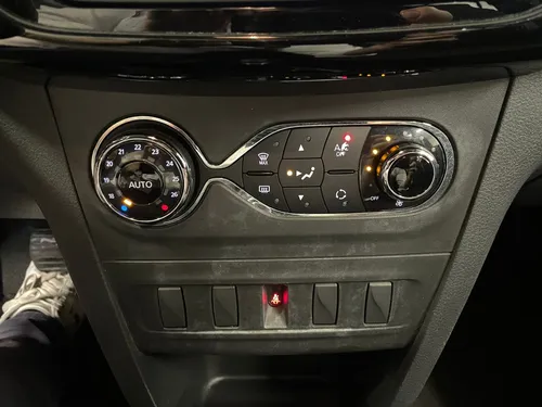 Renault Stepway 1.6 Intense At