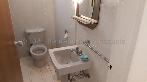 Imagen 10 de 18 de 22-2421 Casa Ubicada En Urbanización Cerrada Con Vigilancia.