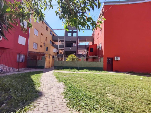 Venta De Departamento 3 Dorm. Las Flores Ii