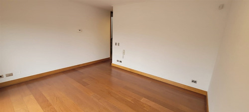 Casa En Arriendo De 6 Dorm. Colegio Huinganal