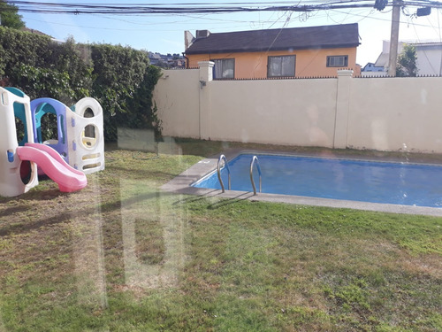 En Recreo Centro, Vista Al Mar Despejada, Soleado, Amoblado